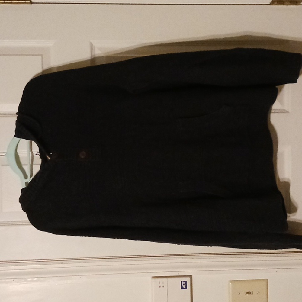 Cape July xl sweater men's with hood and 2 buttons on front some piling